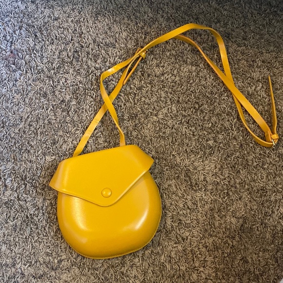 Handbags - Yellow Purse Vintage